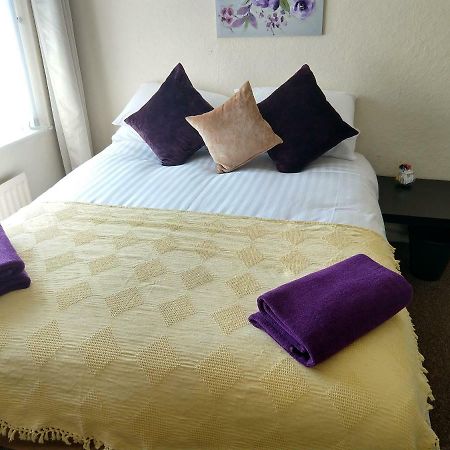 Rowe Gardens - Self Catering - Guesthouse Style - Comfortable Twin Or Double Rooms - Quiet Residential Area Workington Εξωτερικό φωτογραφία