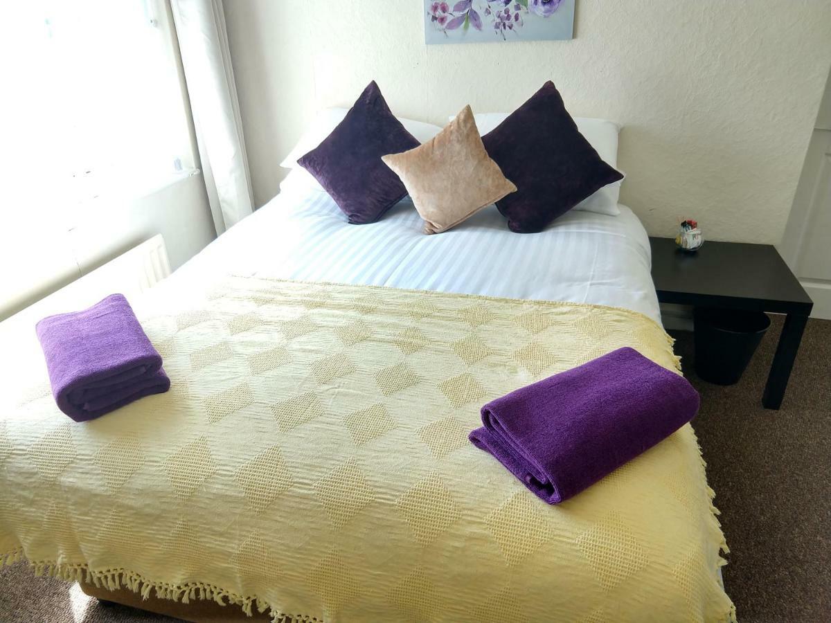 Rowe Gardens - Self Catering - Guesthouse Style - Comfortable Twin Or Double Rooms - Quiet Residential Area Workington Εξωτερικό φωτογραφία