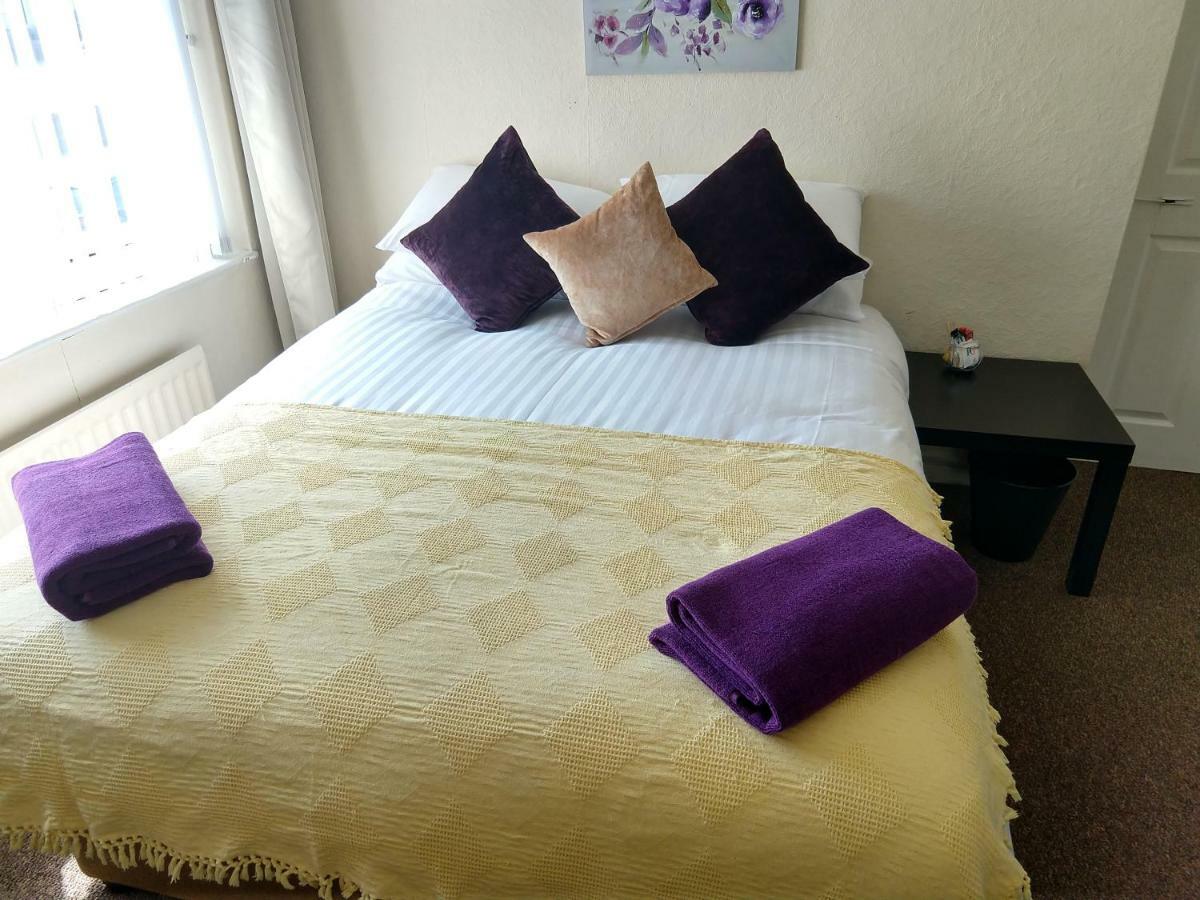 Rowe Gardens - Self Catering - Guesthouse Style - Comfortable Twin Or Double Rooms - Quiet Residential Area Workington Εξωτερικό φωτογραφία